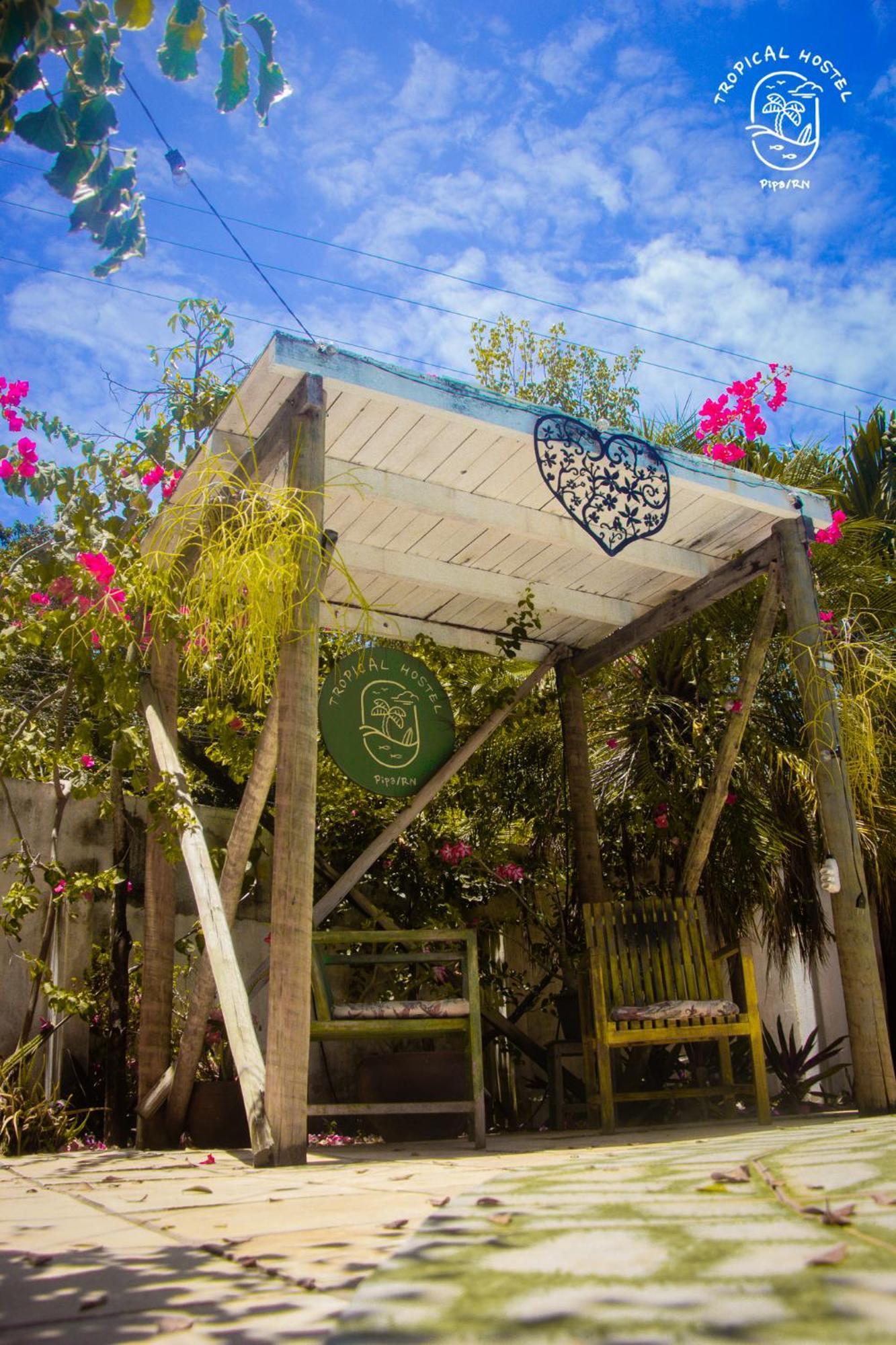 Tropical Hostel Praia de Pipa Ngoại thất bức ảnh